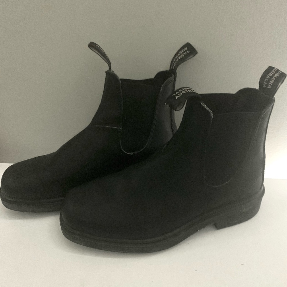 Black blundestone boots US womens size 6.5 Aus 3.5
